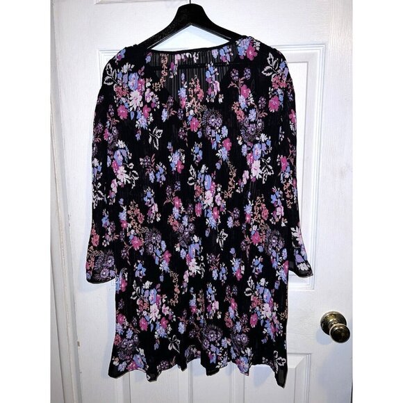 NWOT A WOMAN WITHIN Pleated Floral Beaded Neckline Blouse Plus Size 1X 22/24 - Picture 9 of 11
